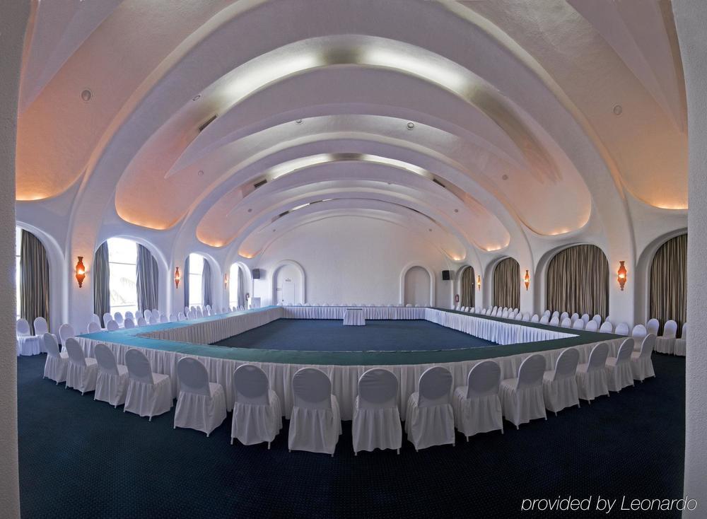 Las Hadas by Brisas Manzanillo Facilidades foto The conference room of the 2008 APEC summit