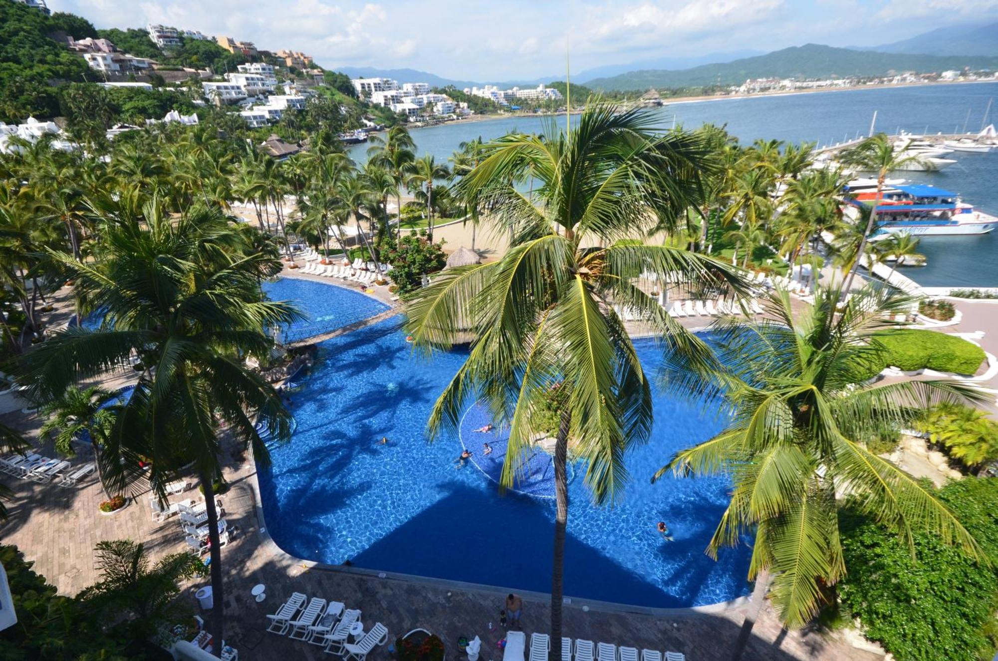Las Hadas by Brisas Manzanillo Exterior foto View of the bay