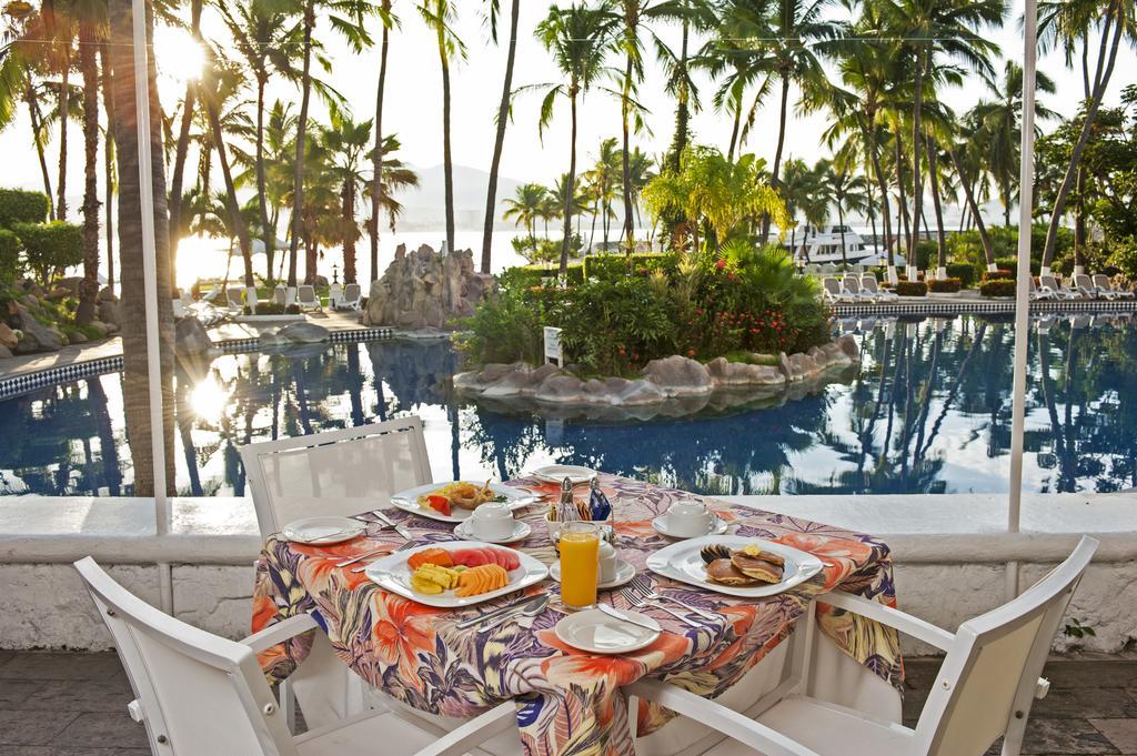 Las Hadas by Brisas Manzanillo Exterior foto Breakfast at a resort