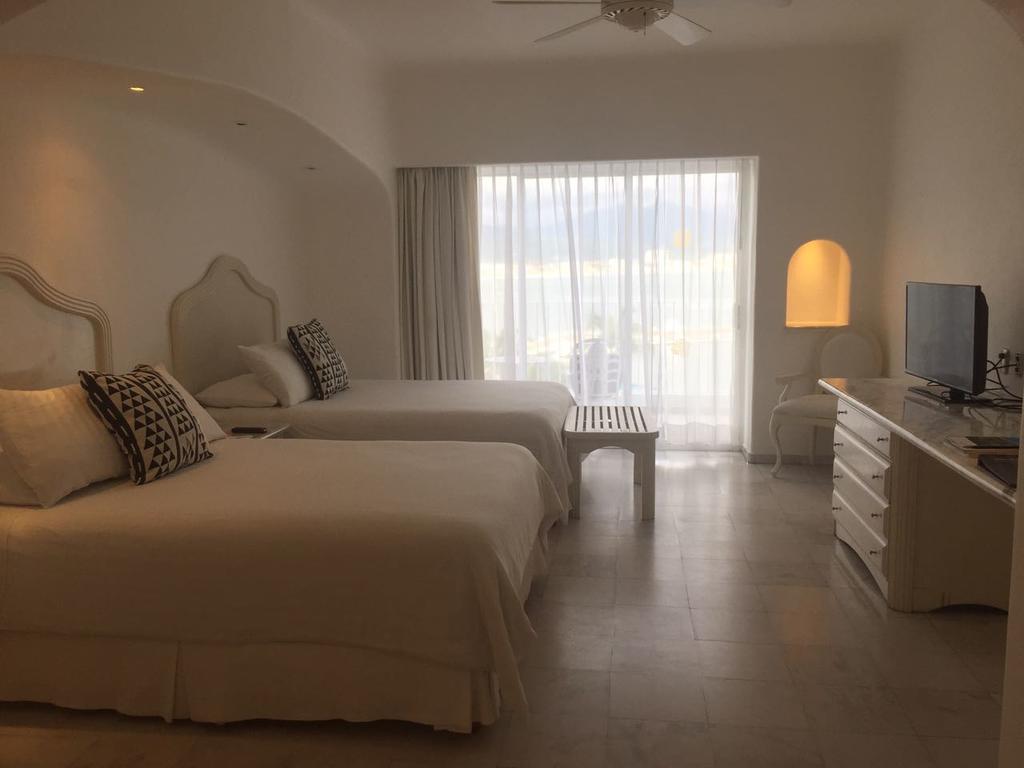 Las Hadas by Brisas Manzanillo Exterior foto A room at the hotel