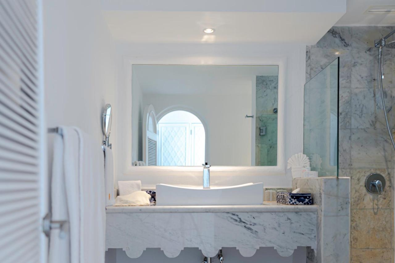 Las Hadas by Brisas Manzanillo Exterior foto Bathroom mirror